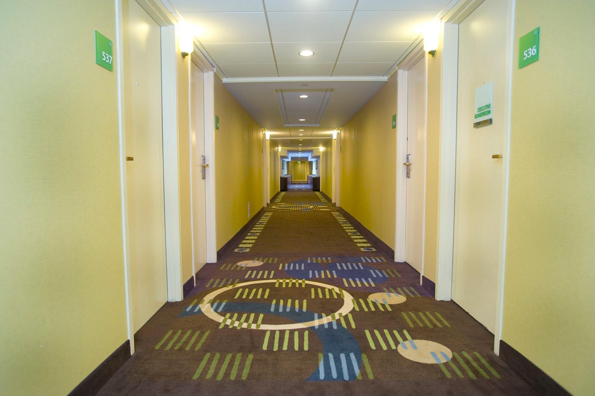 Johnstown-downtown By Ihg 3*