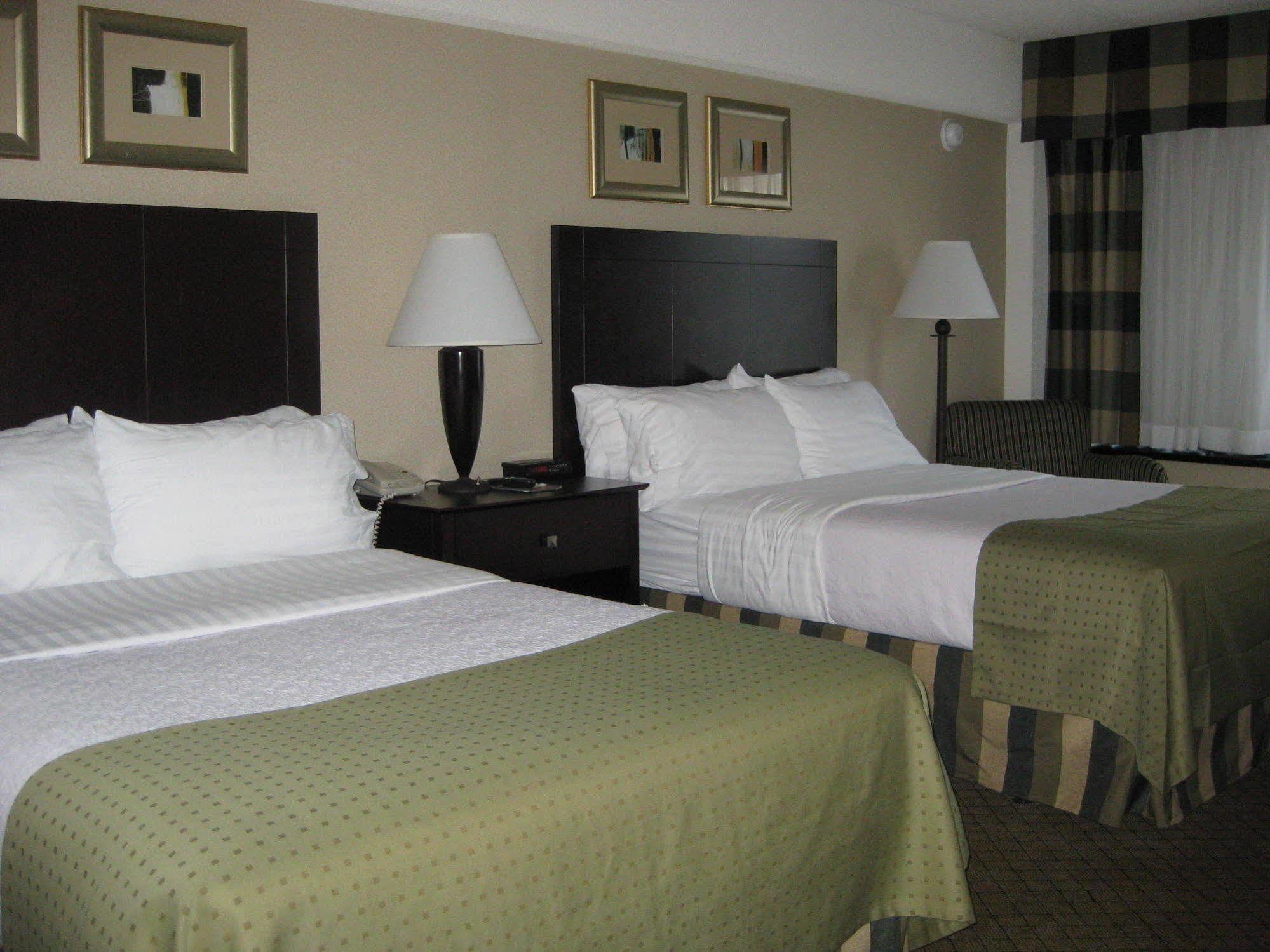 Johnstown-downtown By Ihg Johnstown